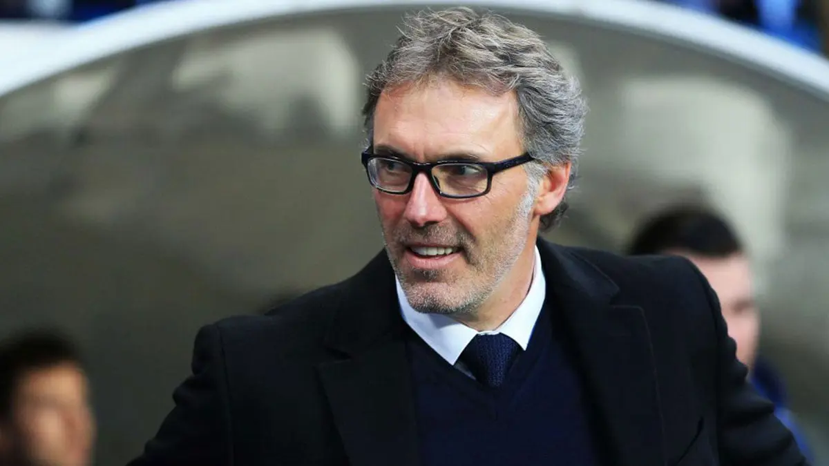 ليكيب: لوران بلان الأقرب لخلافة كيكي سيتين في قيادة برشلونة