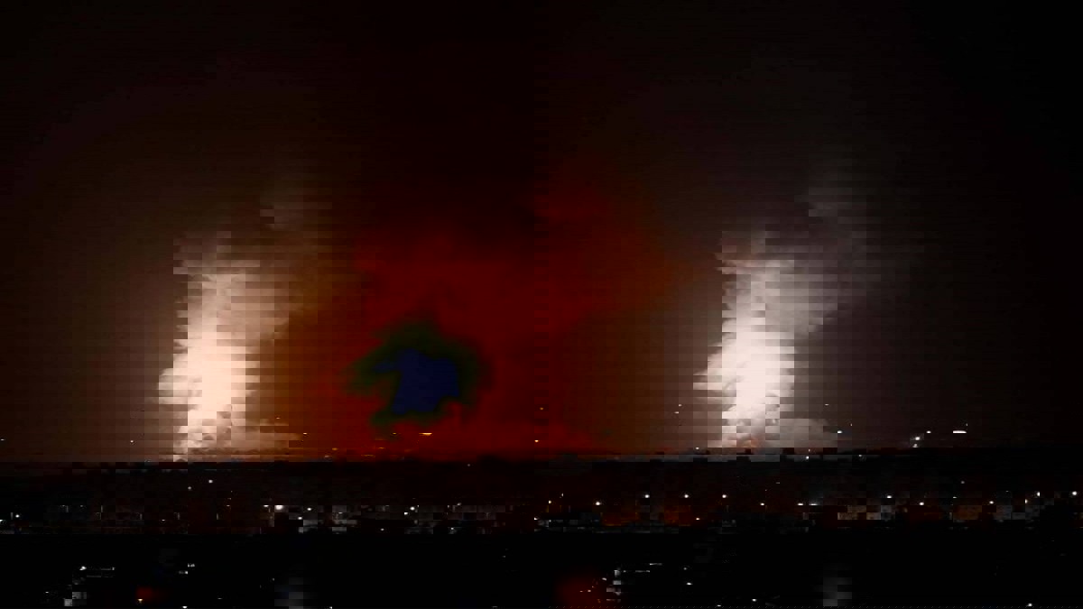 سقوط صاروخين قرب المنطقة الخضراء وسط بغداد (صور)