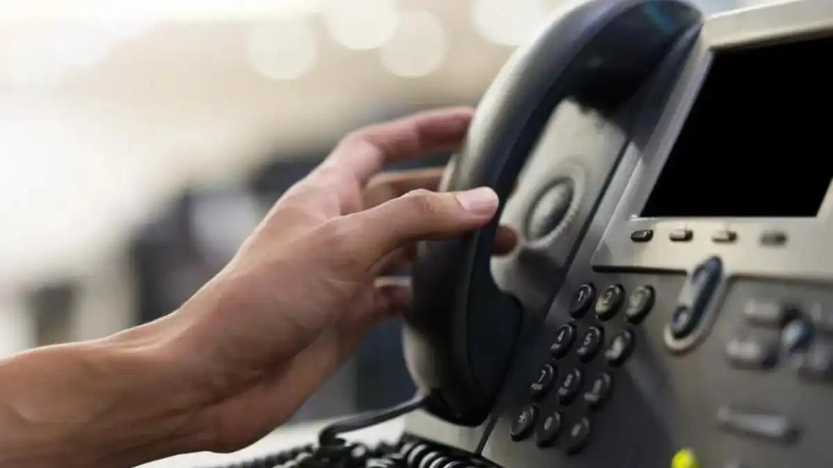 الهاتف الأرضي