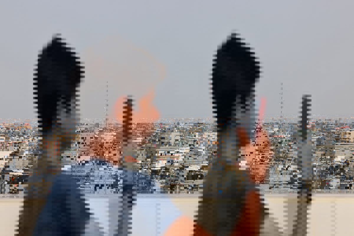 توقف خدمات الاتصالات والإنترنت بشكل كامل في غزة
