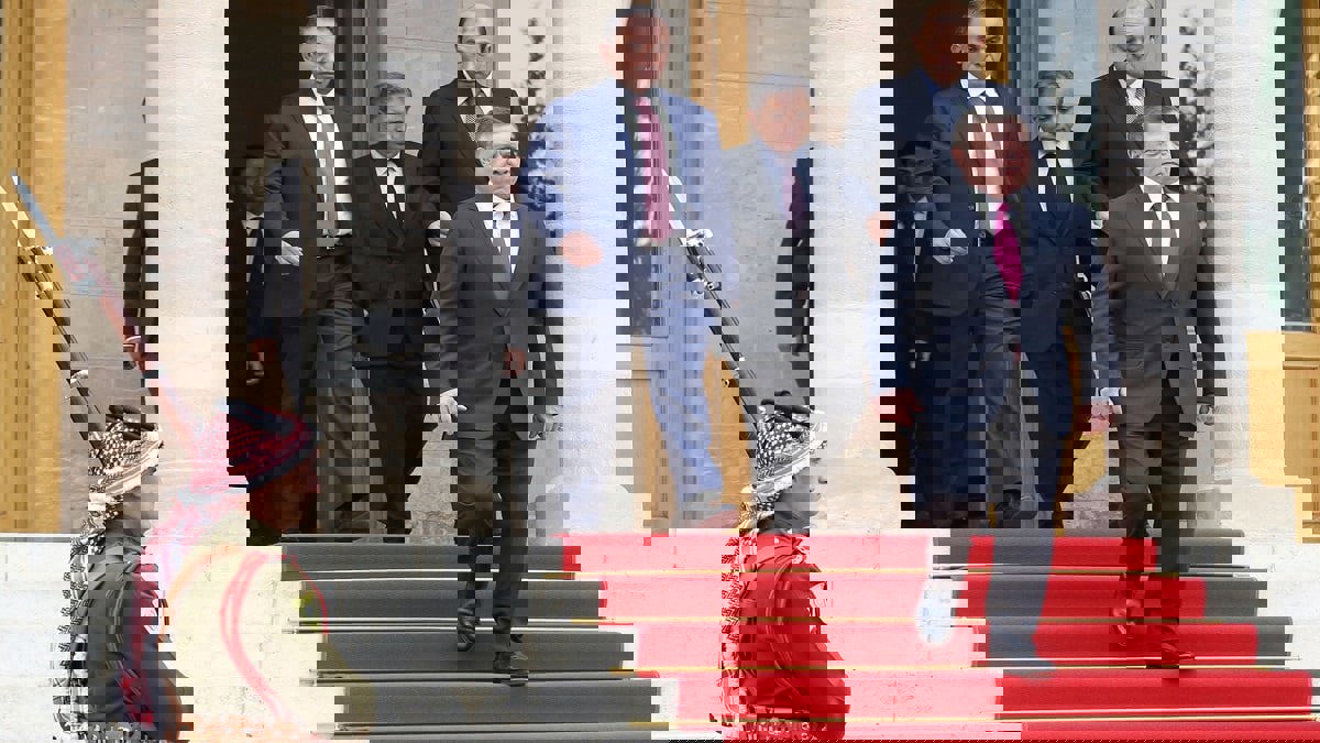 الأردن.. جعفر حسان مديراً جديداً لمكتب الملك عبدالله الثاني وقبول استقالة 3 مستشارين بالديوان الملكي