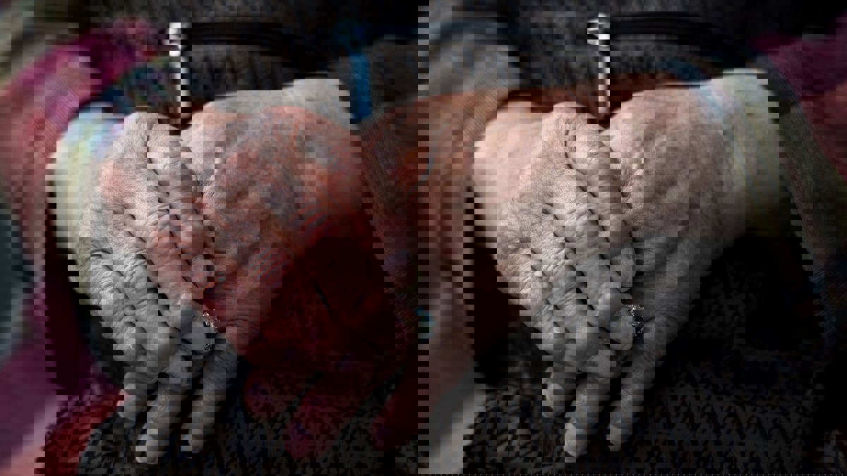 عمرها 128 عاما.. معمرة أفريقية تكشف عن سر طول حياتها