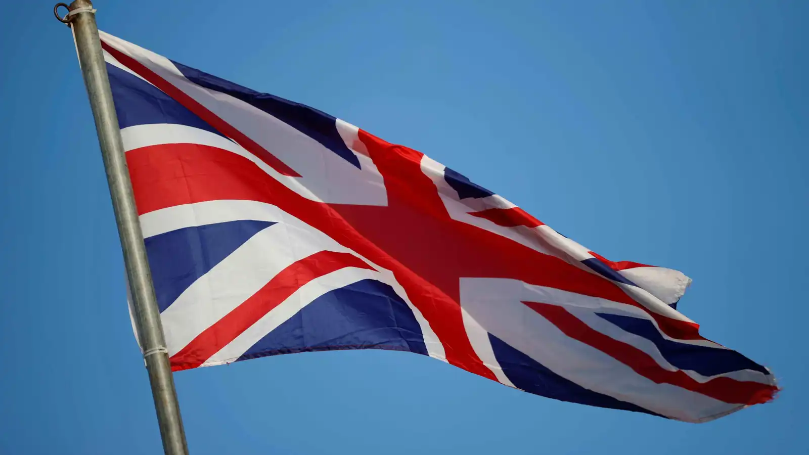 بريطانيا وفنلندا وهولندا تدرس تمويلاً دفاعياً مشتركاً لتعزيز التسلح