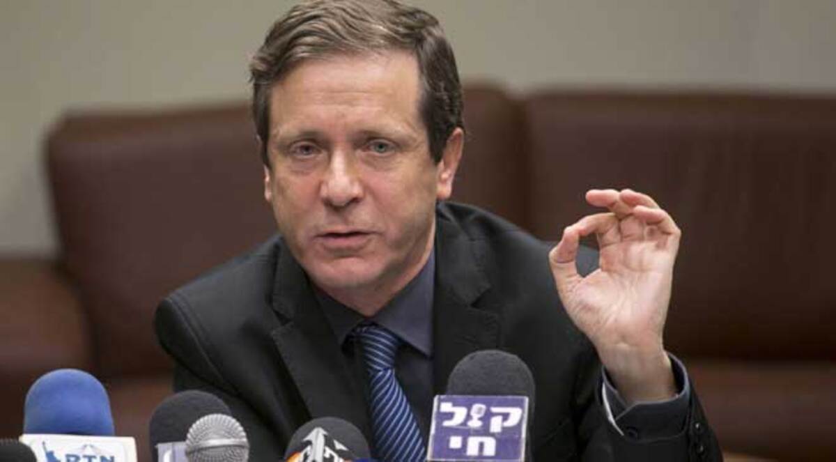 هرتسوغ: إسرائيل لن تتسامح أبدا مع إيران نووية