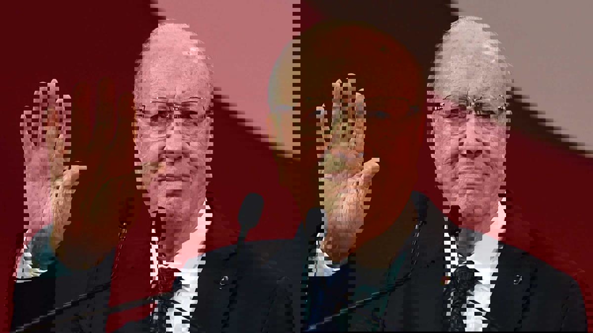 الرئيس التونسي: الشعب الجزائري "يعرف ما يفعل"