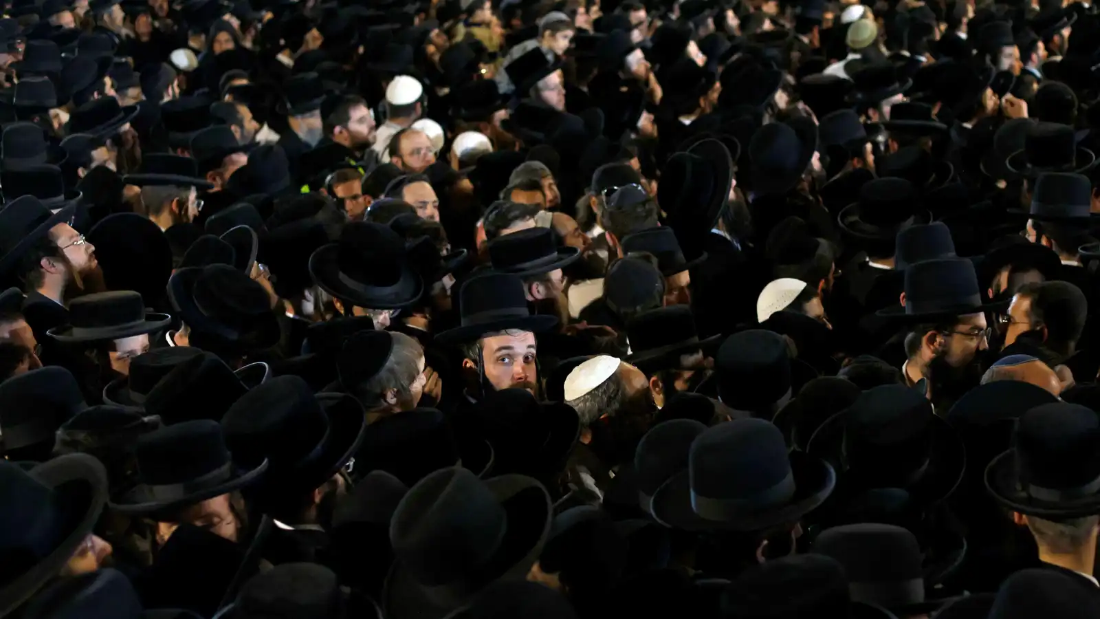 كبار الحاخامات يحذّرون نتنياهو من "صفقة استسلام" في غزة