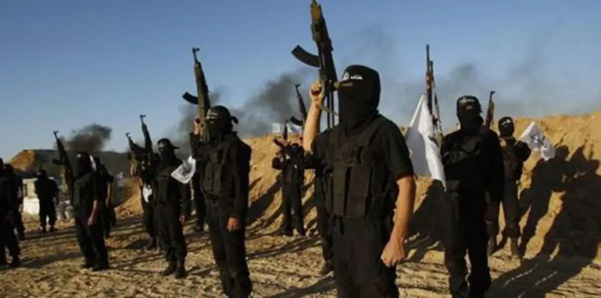 "بيت المقدس" يتبنى قطع رؤوس 3 شباب برفح