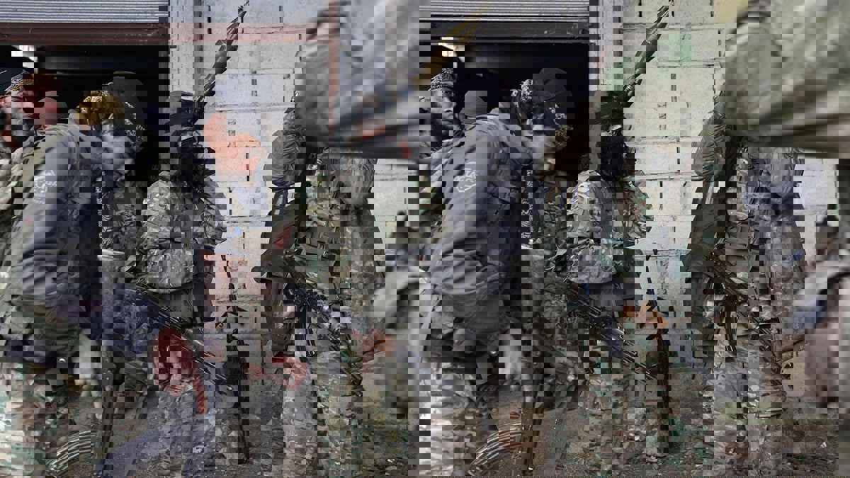 المرصد: تواصل عمليات تبديل المرتزقة السوريين وسط تذمر من أوضاعهم في ليبيا