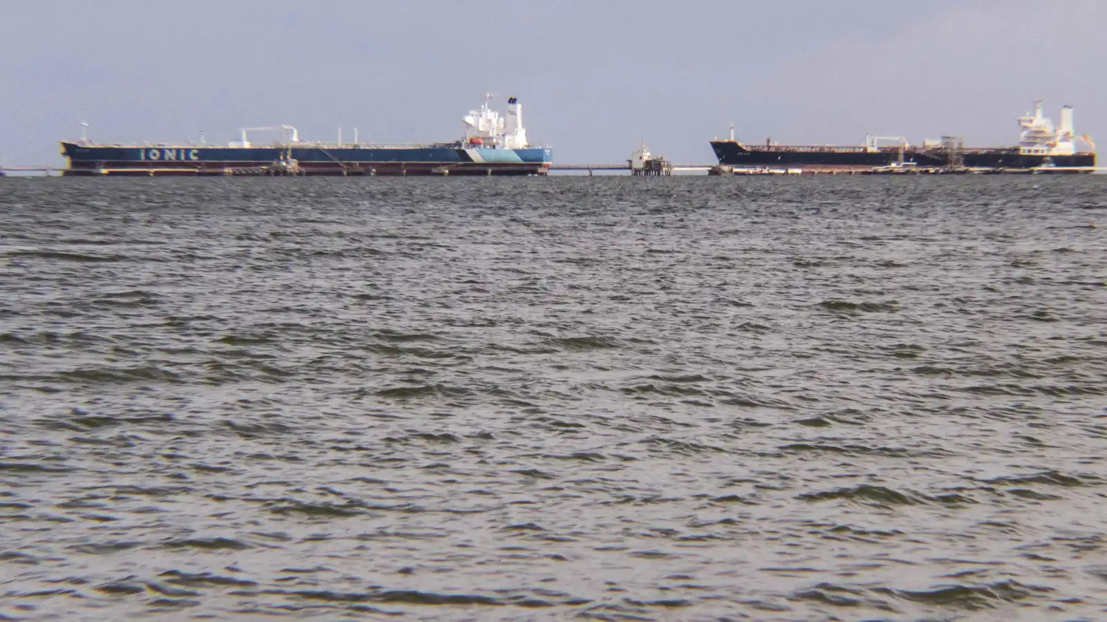 ترامب يغلق باب "النفط المخفض".. اعتقال مادورو يعيد رسم خريطة الطاقة