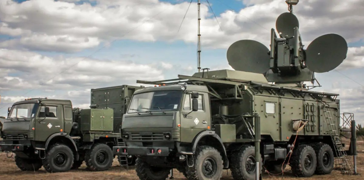 تقرير: نظام روسي قادر على تعطيل الصواريخ الموجهة يصل إلى سوريا