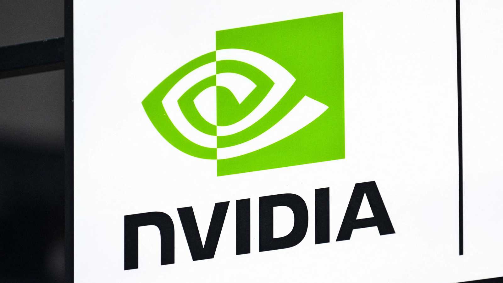 "إنفيديا" في مرمى النار.. شريحة جديدة تُشعل معركة الرقائق بين واشنطن وبكين