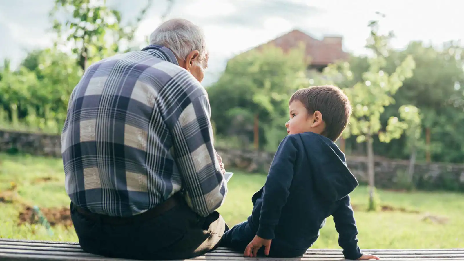 العلماء يكشفون: الذكاء يبلغ ذروته في هذا العمر