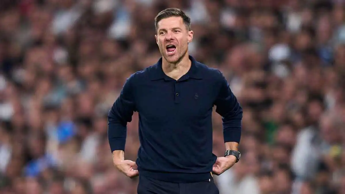 "بيننا أرض الملعب".. أول تعليق من تشابي ألونسو على تصريحات يامال ضد ريال مدريد