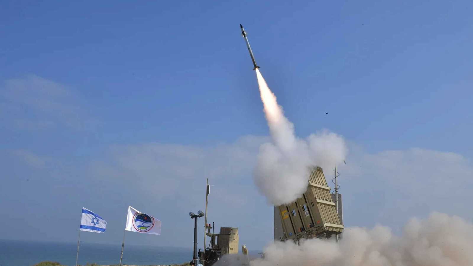 الجيش الإسرائيلي يعلن اعتراض 3 مسيّرات أُطلقت من اليمن (فيديو)