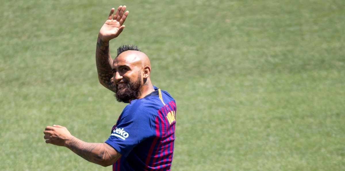 أرتورو فيدال يهاجم ريال مدريد مجددًا..  بايرن ميونخ يستحق لقبين في دوري أبطال أوروبا