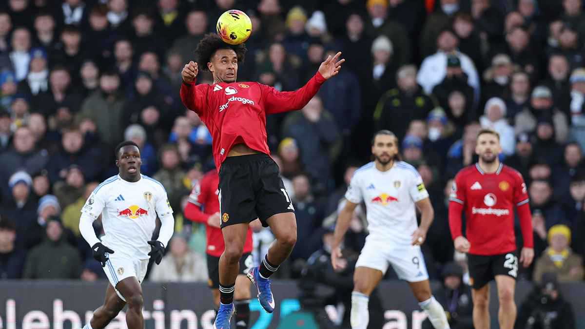 ليدز يزيد أوجاع مانشستر يونايتد بالدوري الإنجليزي