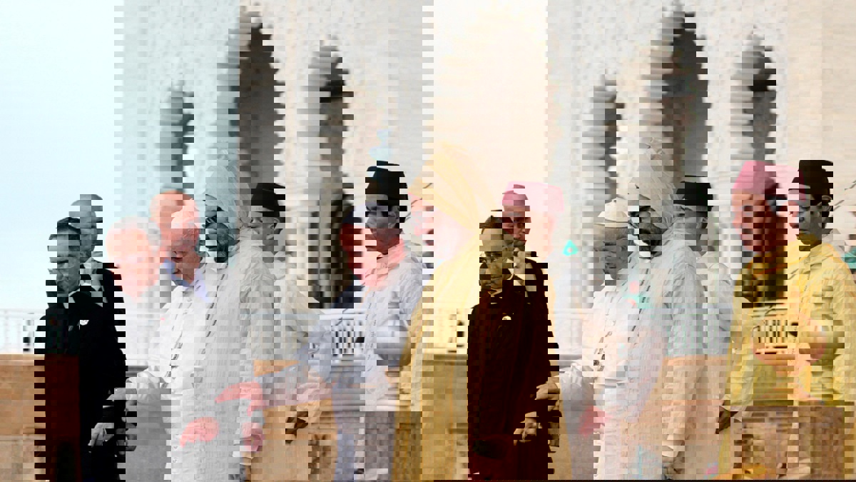 بالفيديو.. محمد السادس يبهر بابا الفاتيكان