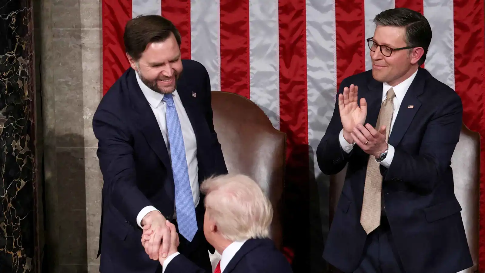 بتفويض من ترامب وطلب من طهران.. فانس يقود المفاوضات مع إيران