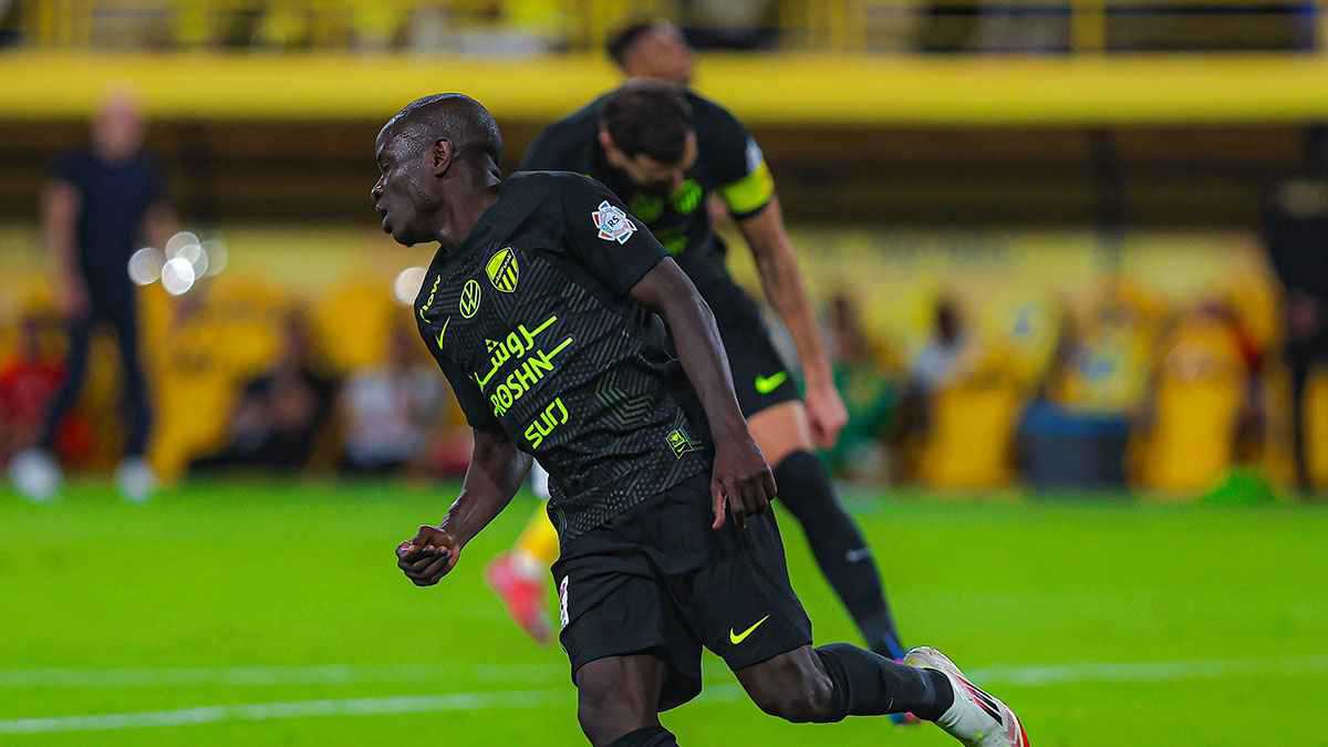 مع رحيل بنزيما وكانتي.. الاتحاد السعودي يحسم 3 صفقات كبيرة 