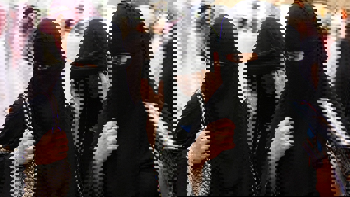 هل تُسقط السعودية نظام وصاية الرجل‎ على المرأة؟