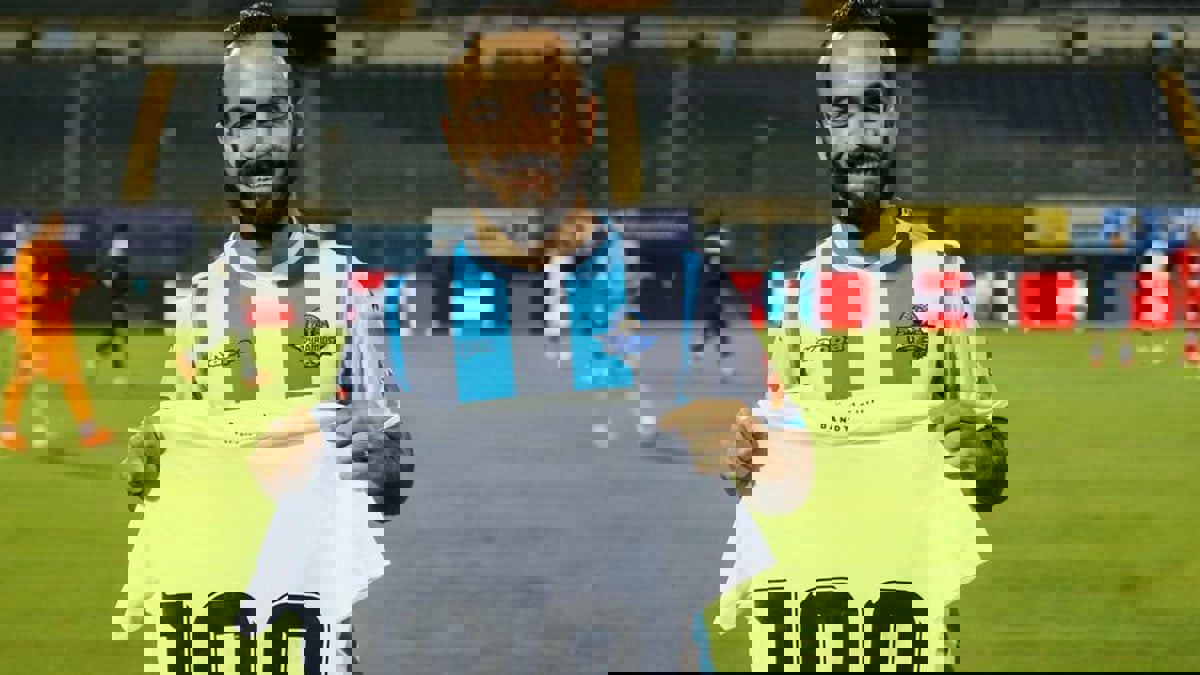 النادي الأهلي المصري يحدد قائمة الراحلين.. ويبلغ قفشة بصعوبة إنجاز الصفقة