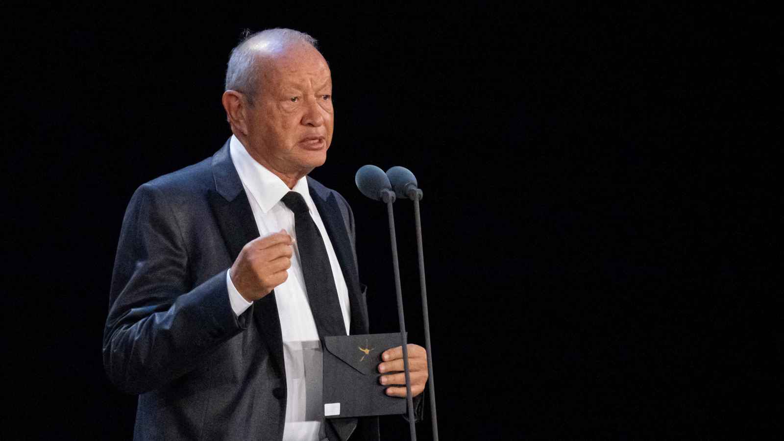 رد رسمي من نجيب ساويرس حول الترشح لرئاسة الأهلي المصري