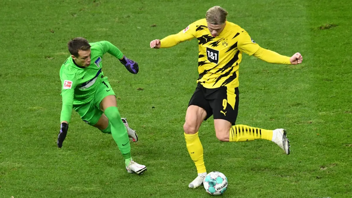 صحيفة: بروسيا دورتموند يحدد سعر بيع إيرلينغ هالاند