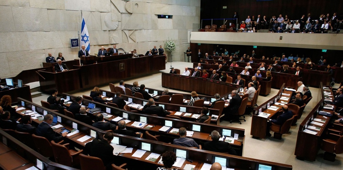 استطلاع: حزب نتنياهو يقارب 35 مقعدًا في الكنيست الإسرائيلي