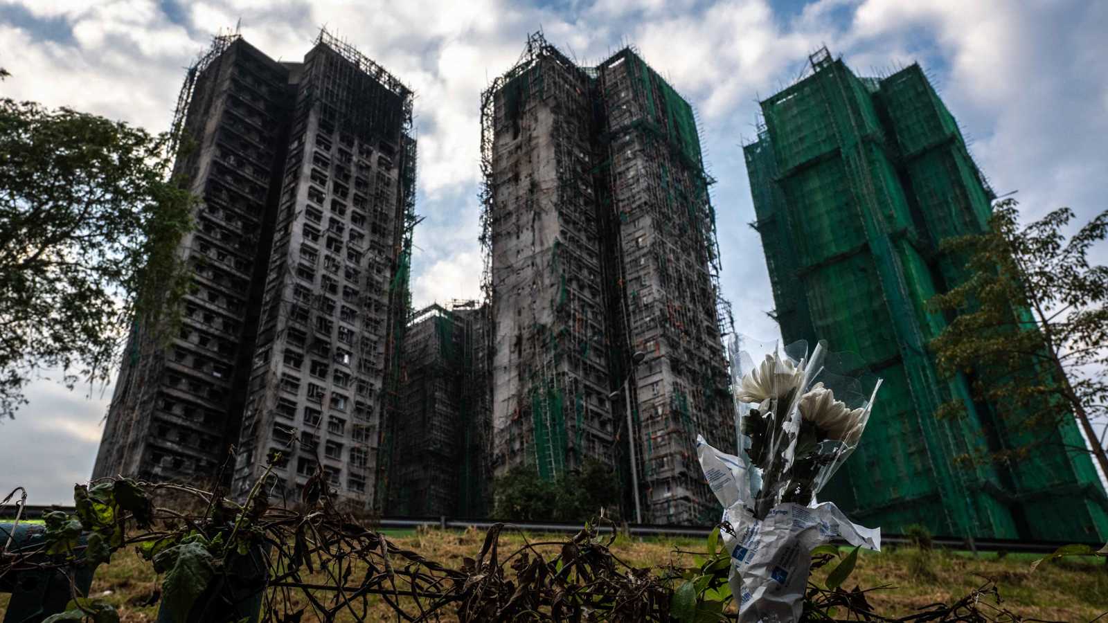 حريق هونغ كونغ.. اعتقال رجل بسبب منشورات "تحريضية"