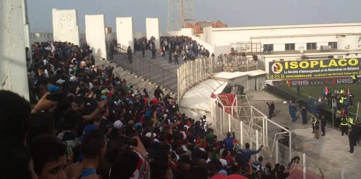 الجزائر.. لا تراجع عن سحب الشرطة من الملاعب