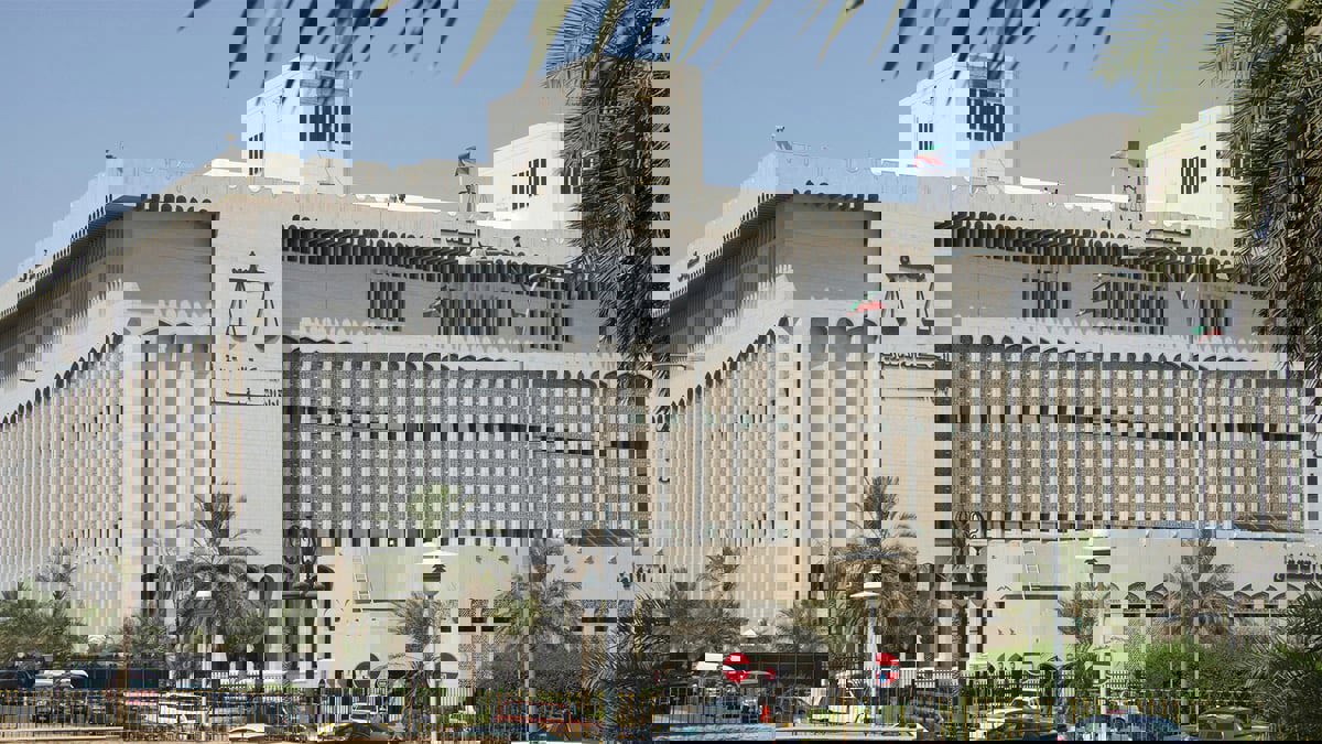 الكويت.. "الاستئناف" تصدر أحكامها في قضية "مناقصة سيارات الإسعاف"