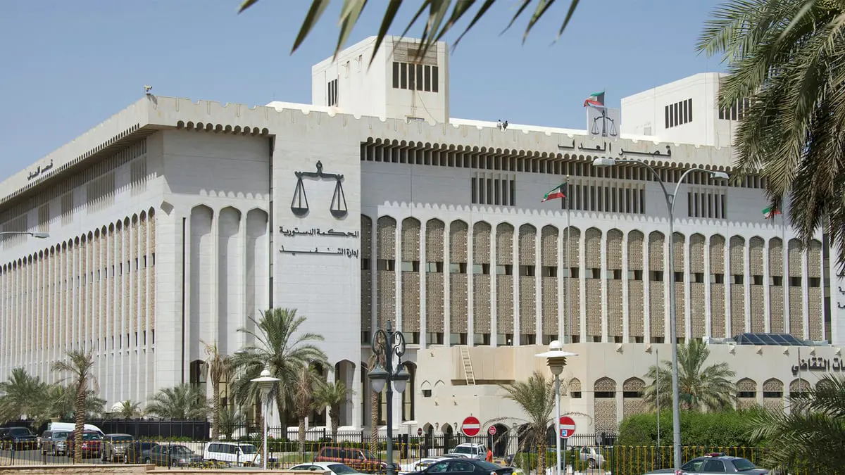 الكويت.. "الاستئناف" تصدر أحكامها في قضية "مناقصة سيارات الإسعاف"