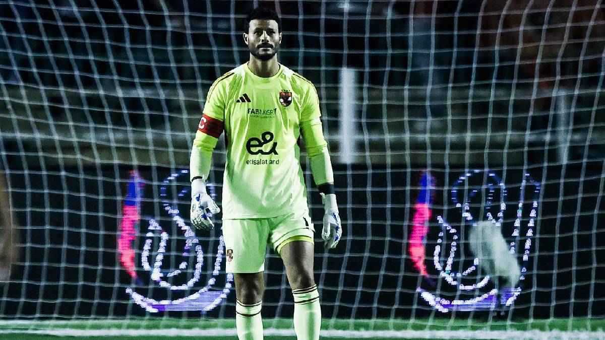 خبير تحكيمي لـ"إرم نيوز": محمد الشناوي يستحق البطاقة الحمراء أمام إنبي (فيديو)