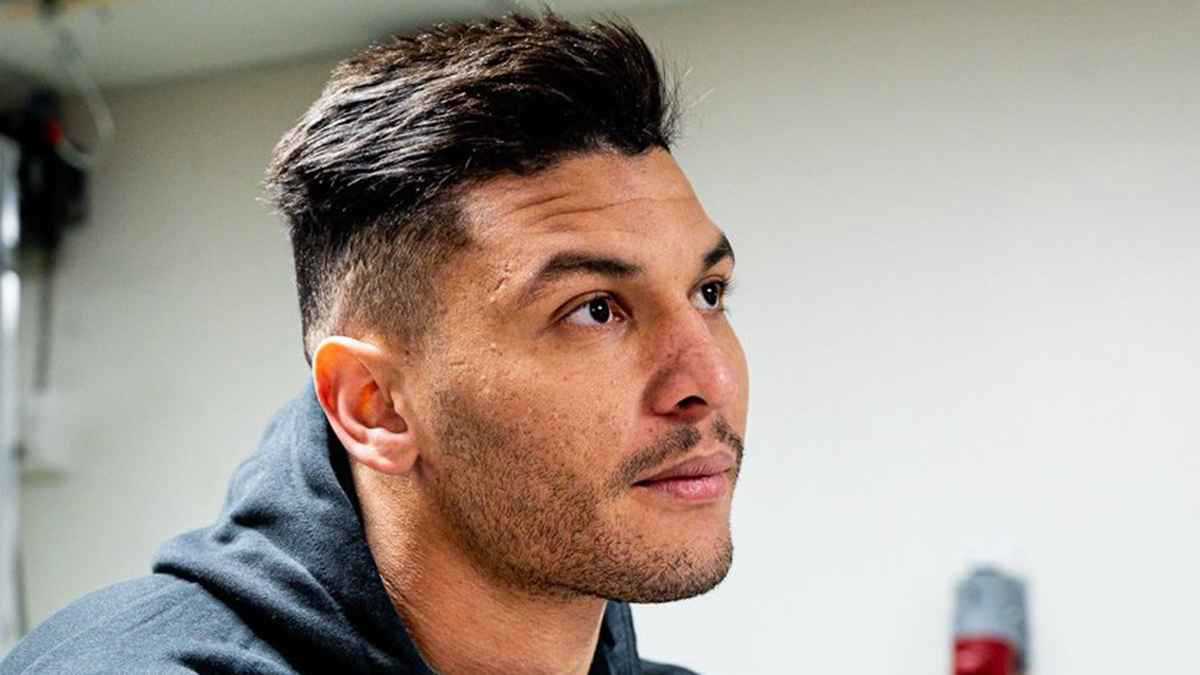 بعد رحيله عن الأهلي.. أشرف داري ينضم رسميًا لناد أوروبي (صور) 