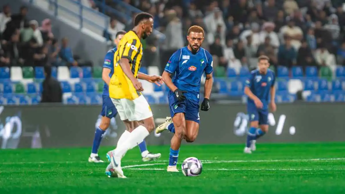 3 نجوم يفجرون غضب جماهير الاتحاد بعد التعادل أمام الفتح