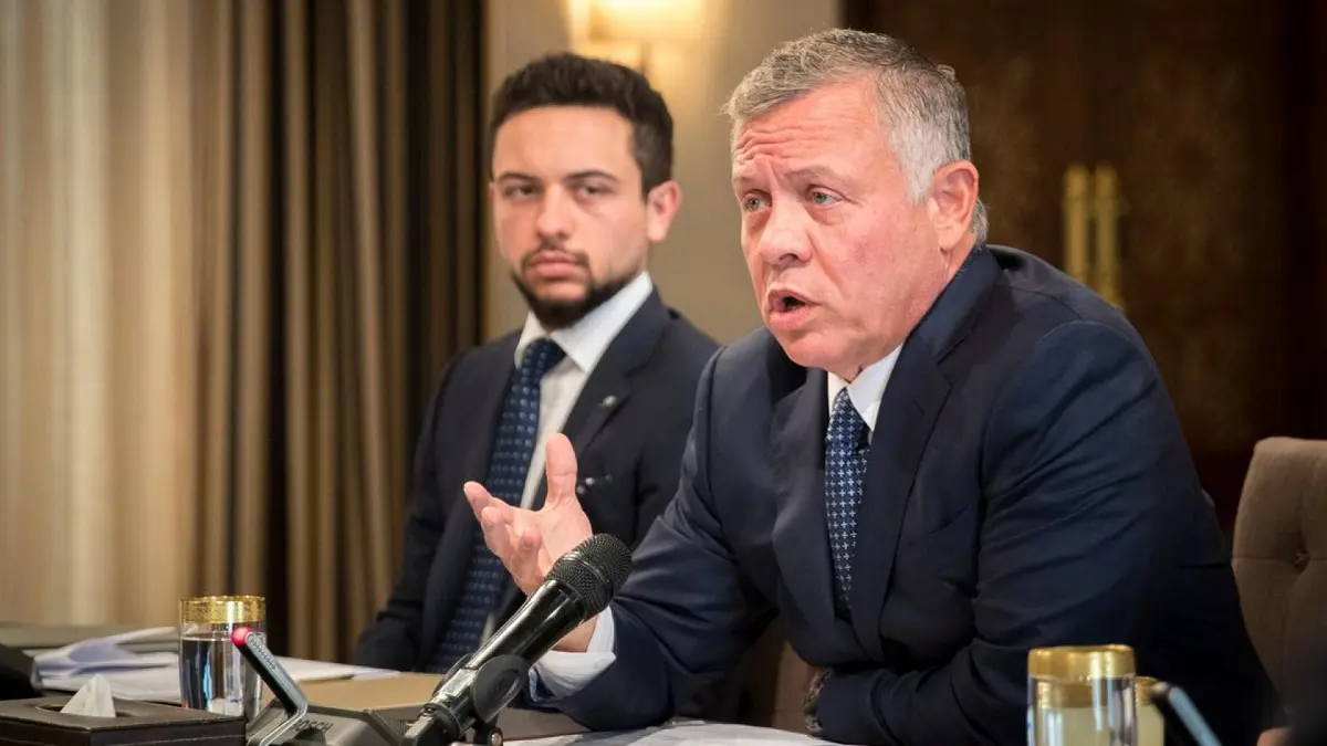 ملك الأردن للرئيس الفلسطيني: موقفنا ثابت