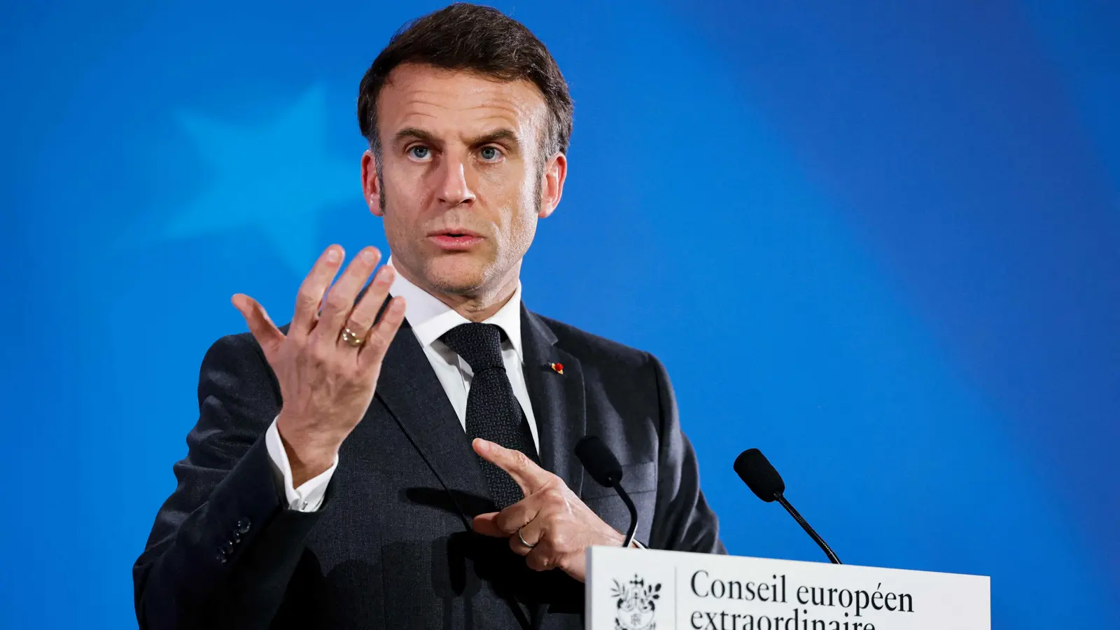 "حلفاء أوفياء".. ماكرون يرد على ترامب بشأن "الناتو"