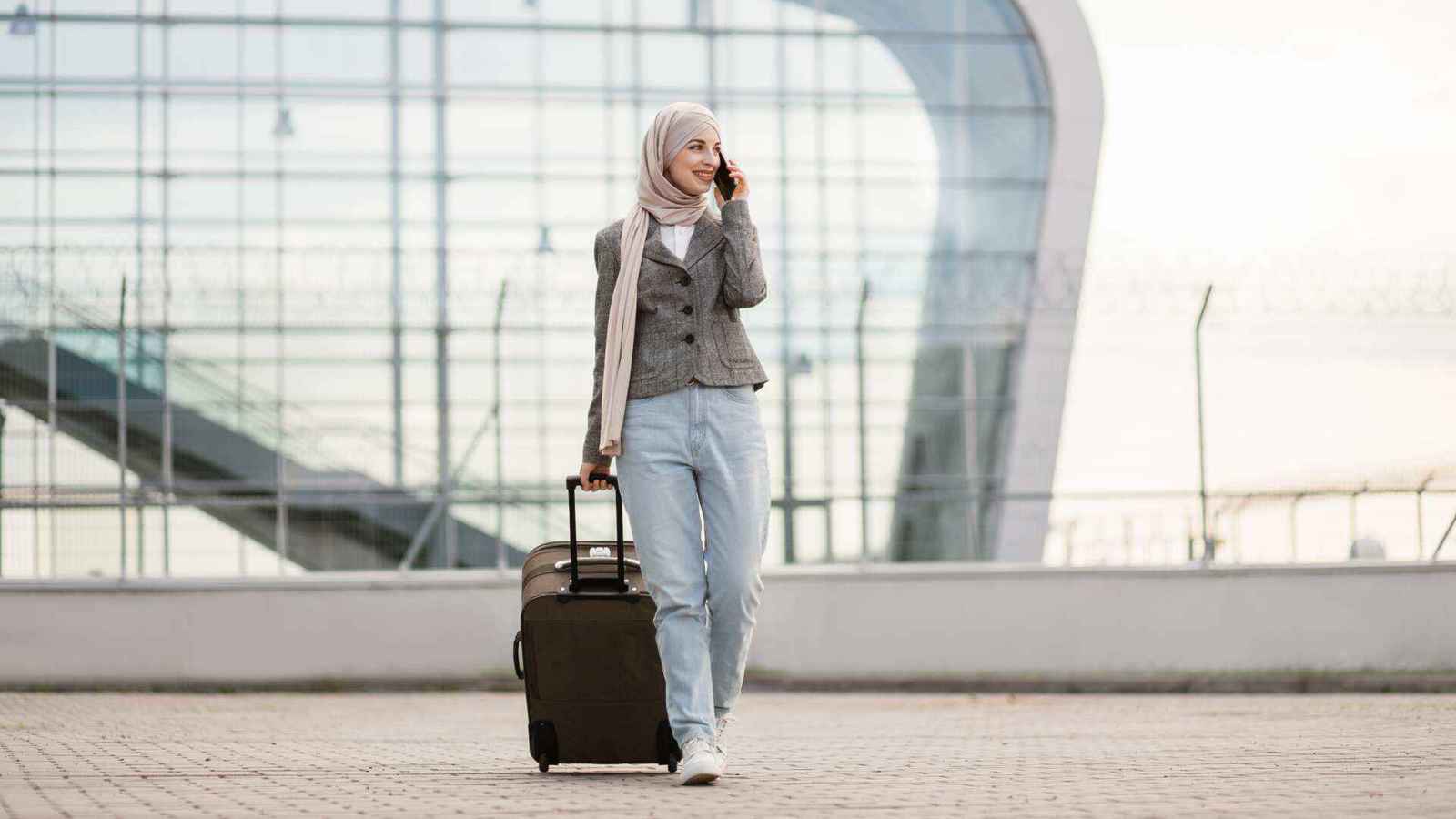 "مراعاة الصحة وروحانية الشهر".. نصائح للمسافر الصائم