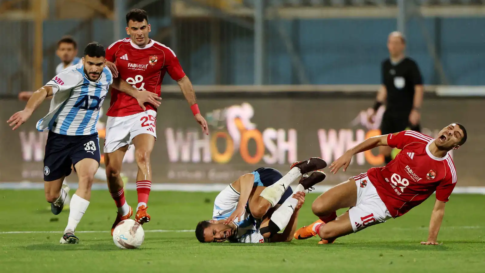 لدي تسجيل صوتي.. طارق السيد يكشف عن كارثة في غرفة ملابس الأهلي المصري (فيديو)