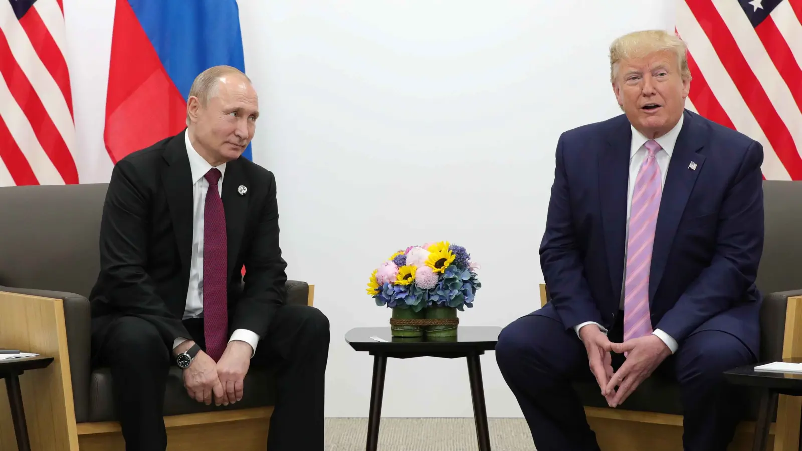 ترامب وبوتين.. تحالف أم مقامرة على حساب أوكرانيا؟