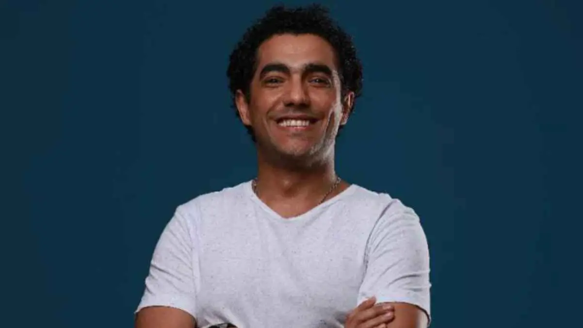 إيقاف الفنان ميدو عادل 4 أشهر بعد مشادة مع لقاء سويدان