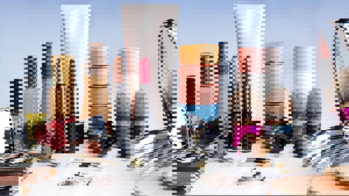 ما هي مخاطر الزئبق في مستحضرات التجميل؟