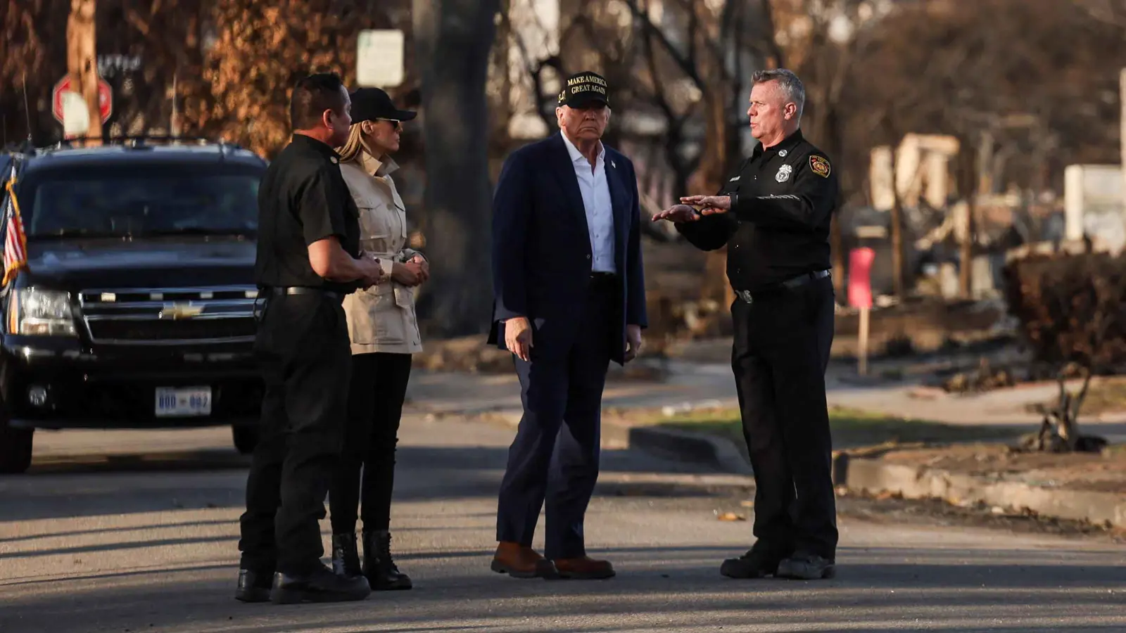 في أول جولة رئاسية.. ترامب يتفقد لوس أنجلوس بعد الحرائق (فيديو)