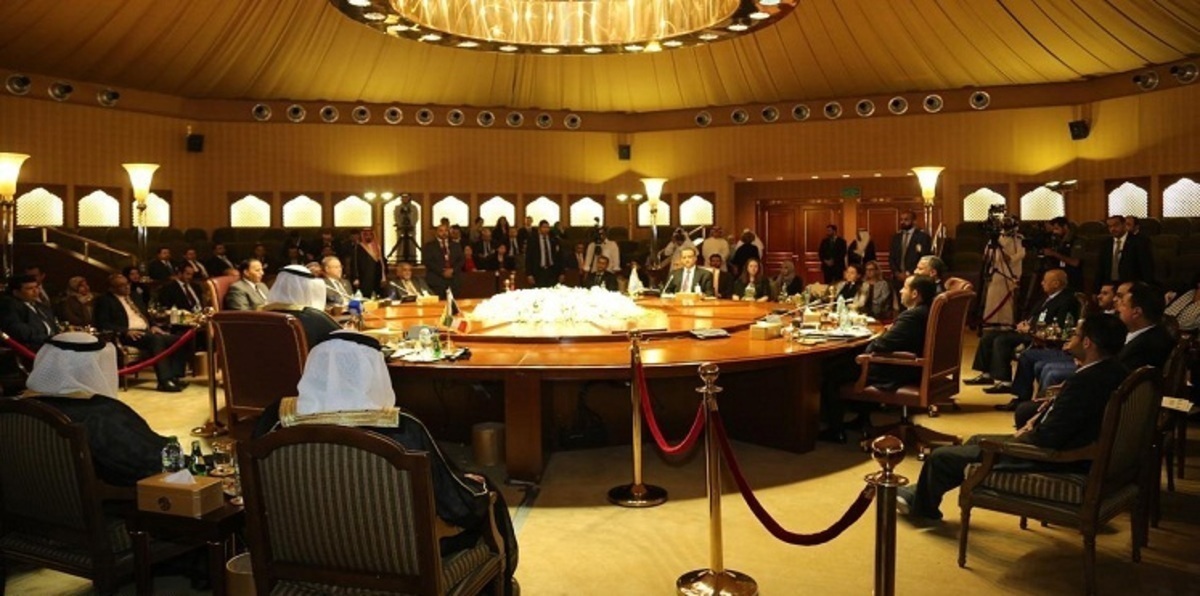 وفد الحكومة اليمنية ينسحب من مشاورات الكويت