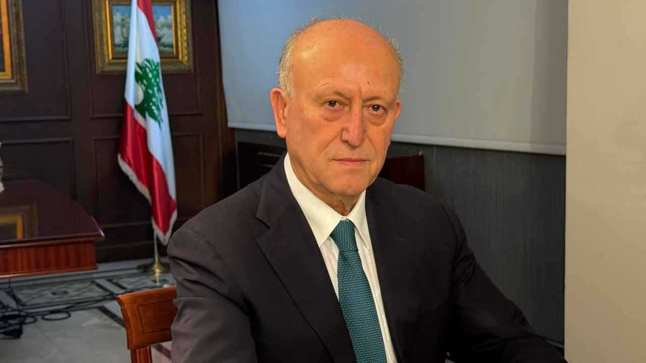 أشرف ريفي لـ"إرم نيوز": إيران عطلت نزع سلاح المخيمات الفلسطينية في لبنان