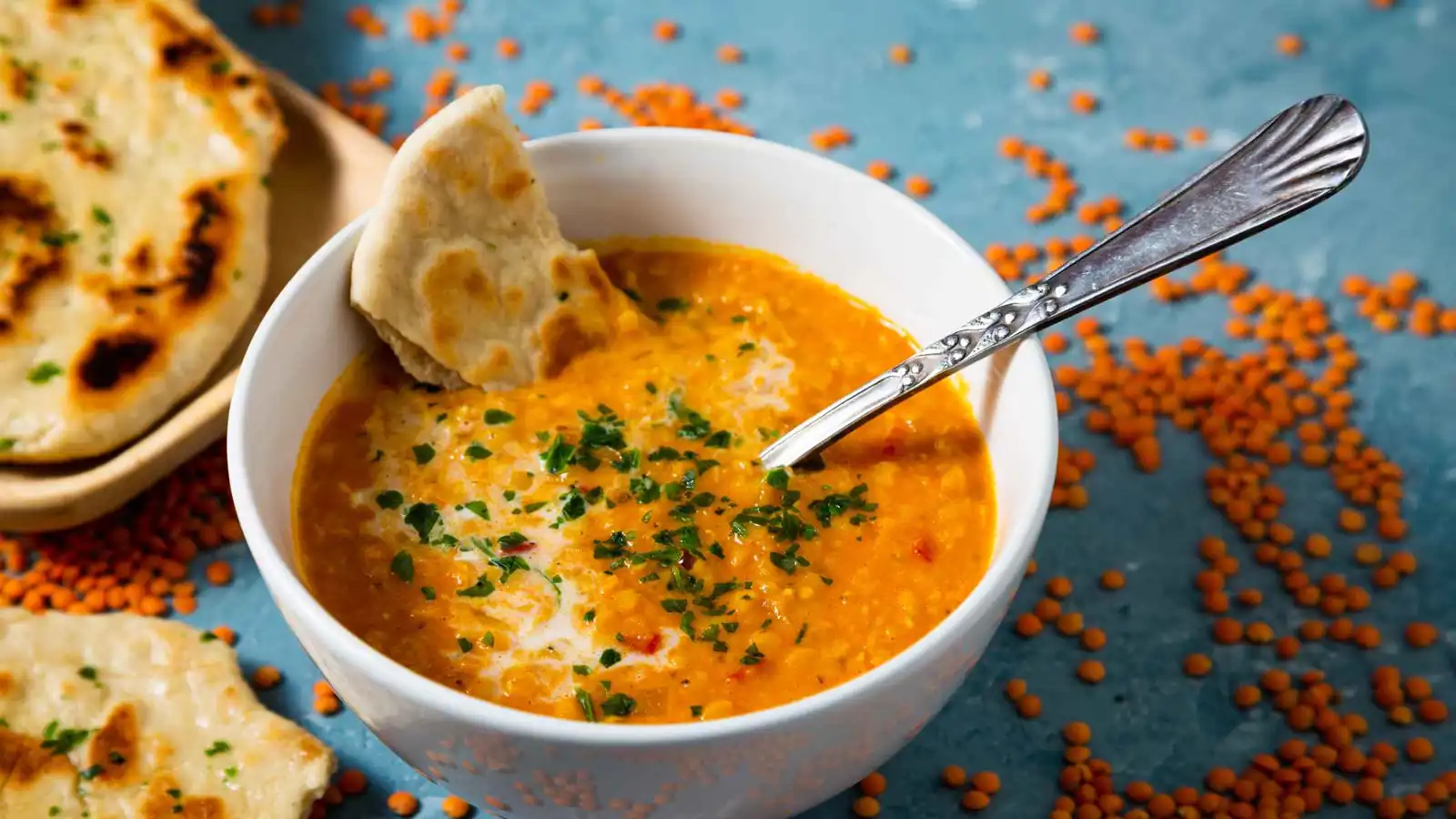 "الشوربة".. الطبق الرمضاني الثابت في موائد إفطار العراقيين