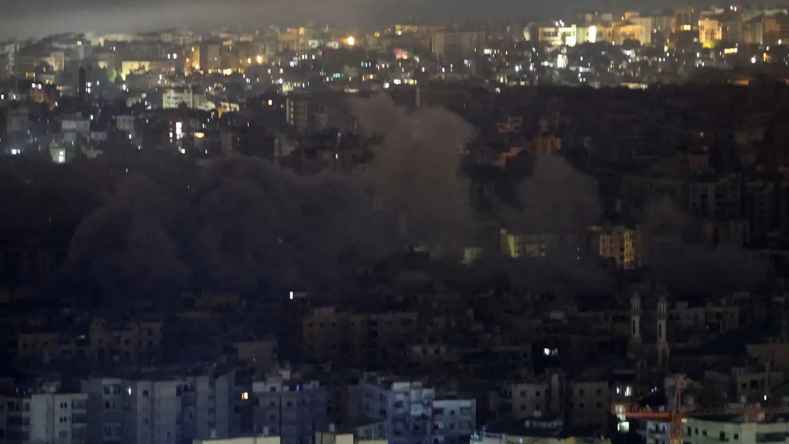 الجيش الإسرائيلي ينذر أحياء واسعة في ضاحية بيروت الجنوبية