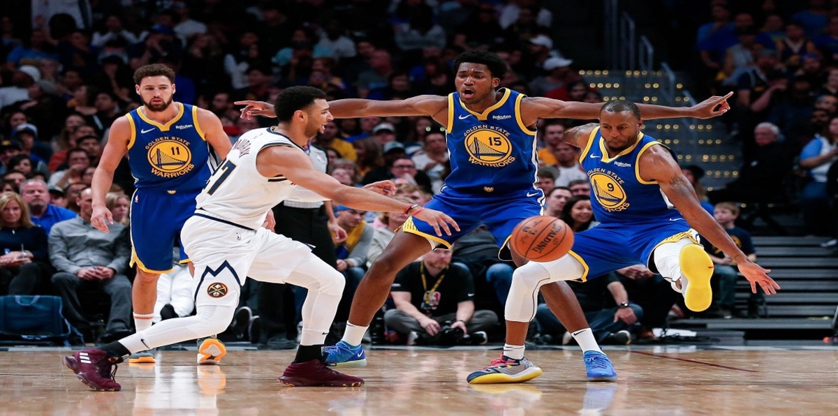 NBA.. ناجتس يهزم وريورز ويحقق انتصاره الثالث على التوالي في دوري السلة الأمريكي