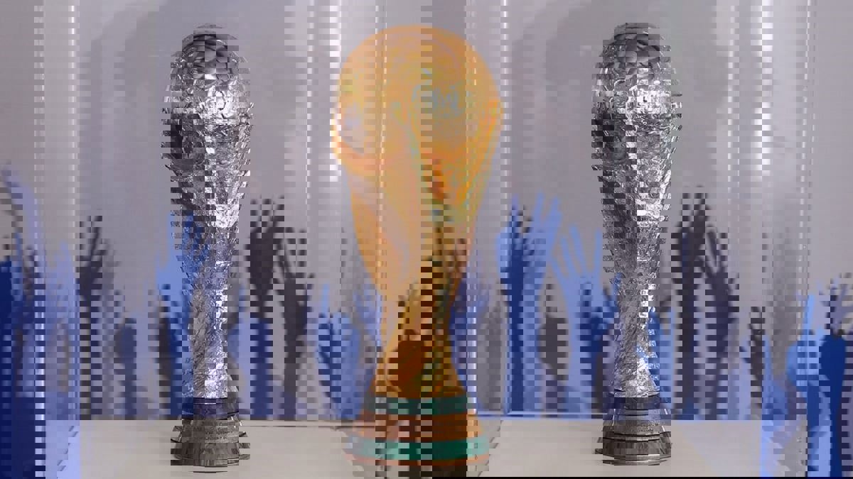 السعودية وإيطاليا تدرسان تقديم ملف مشترك لاستضافة كأس العالم 2030