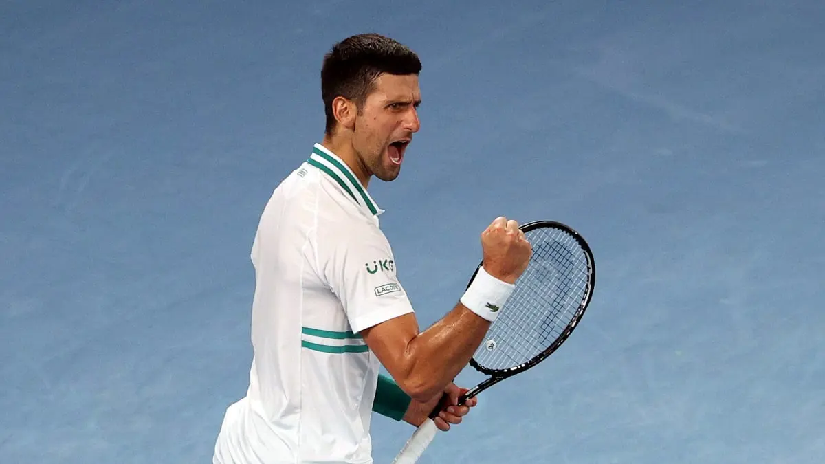 نوفاك ديوكوفيتش يتجاوز كاراتسيف ويتأهل لنهائي بطولة أستراليا للتنس